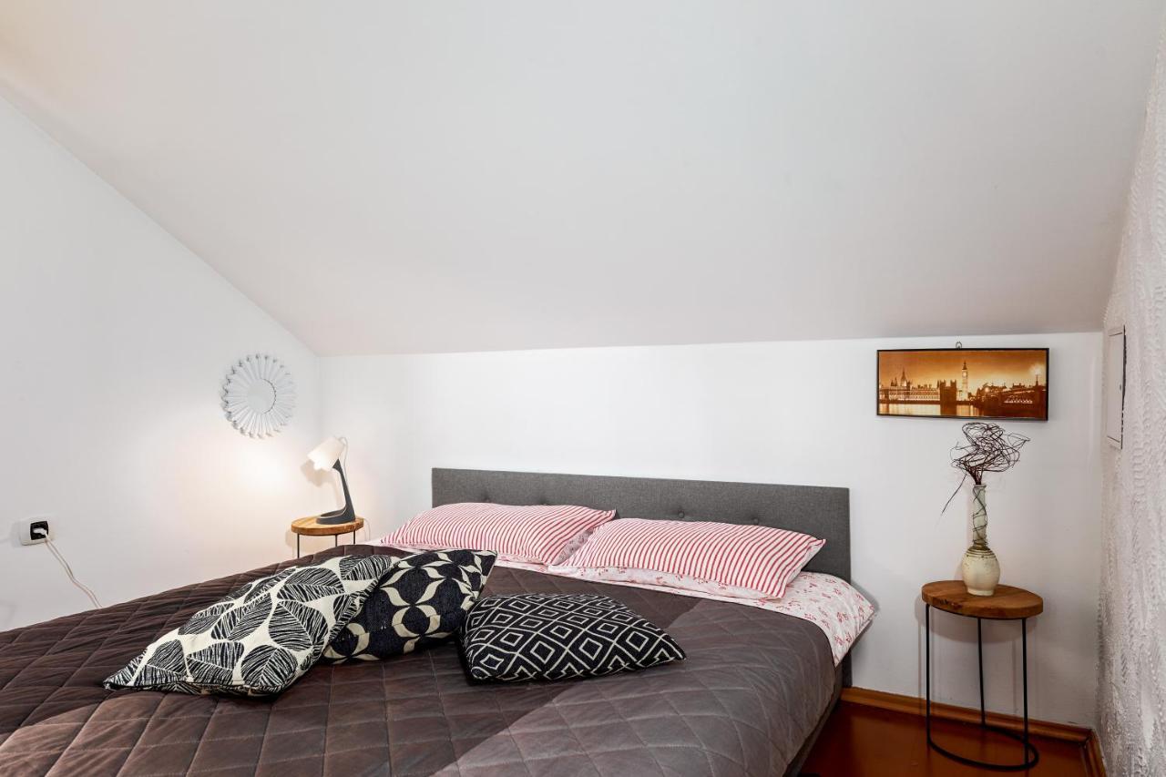 Studio Apartman Pavletic Appartement Slunj Buitenkant foto